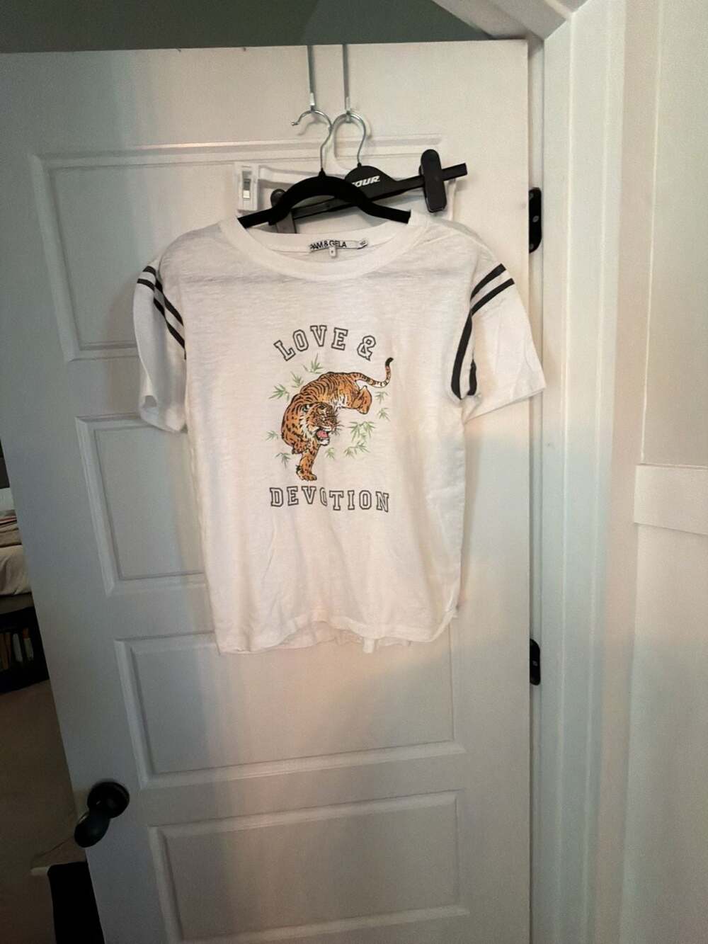 Pam & Gela Love & Devotion Tiger Graphic T-Shirt Size P
